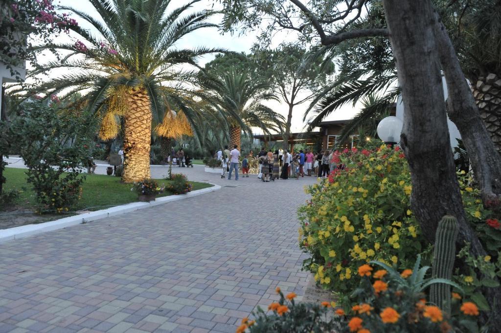 Nausicaa Village Сант'Андреа Апостоло дело Йонио Екстериор снимка